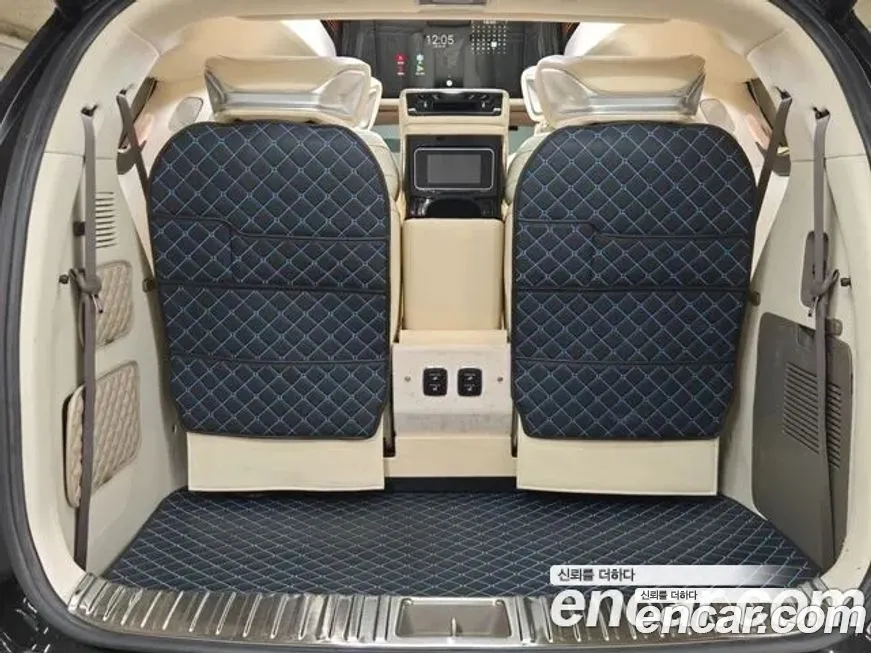Kia Carnival — фото 4