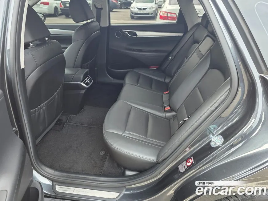 Hyundai Grandeur — фото 10