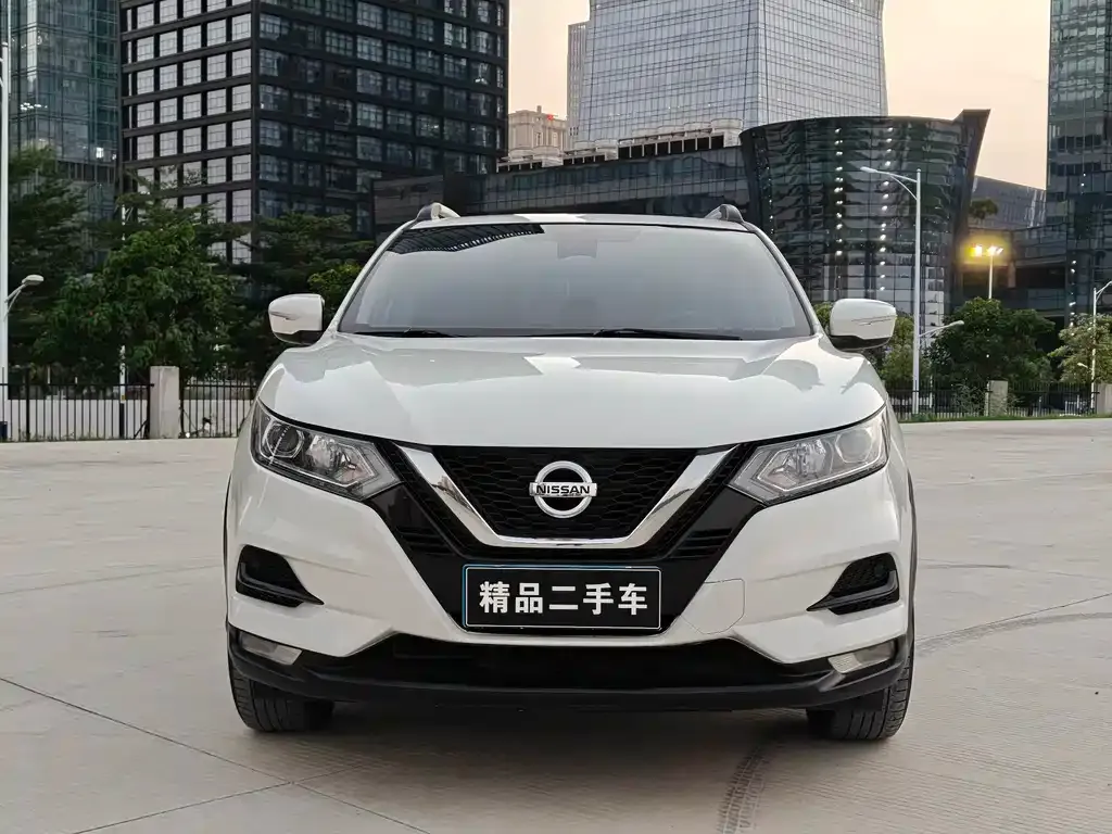 Nissan Qashqai — фото 2
