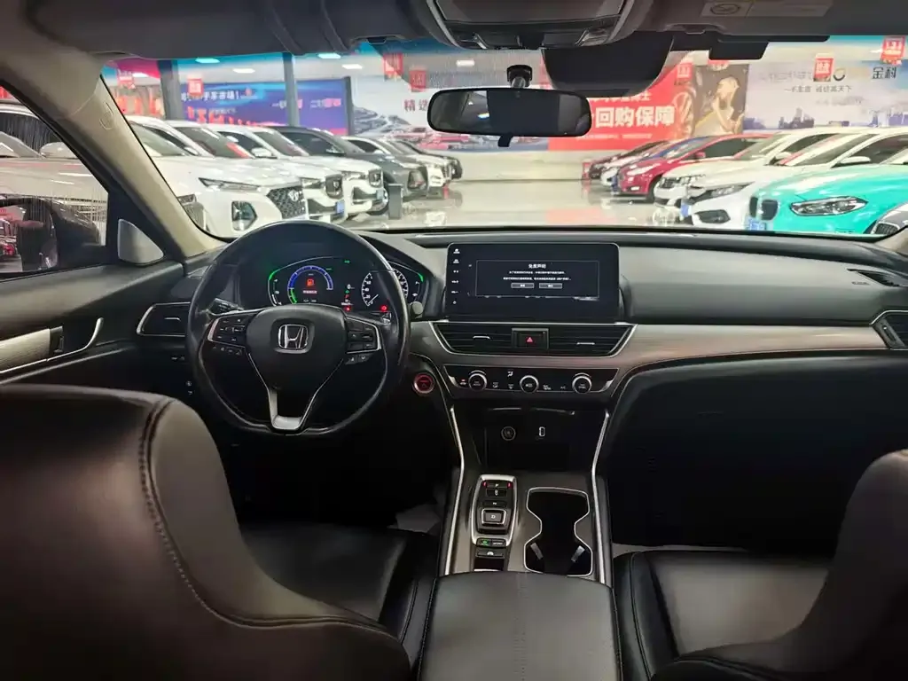 Honda Accord — фото 5