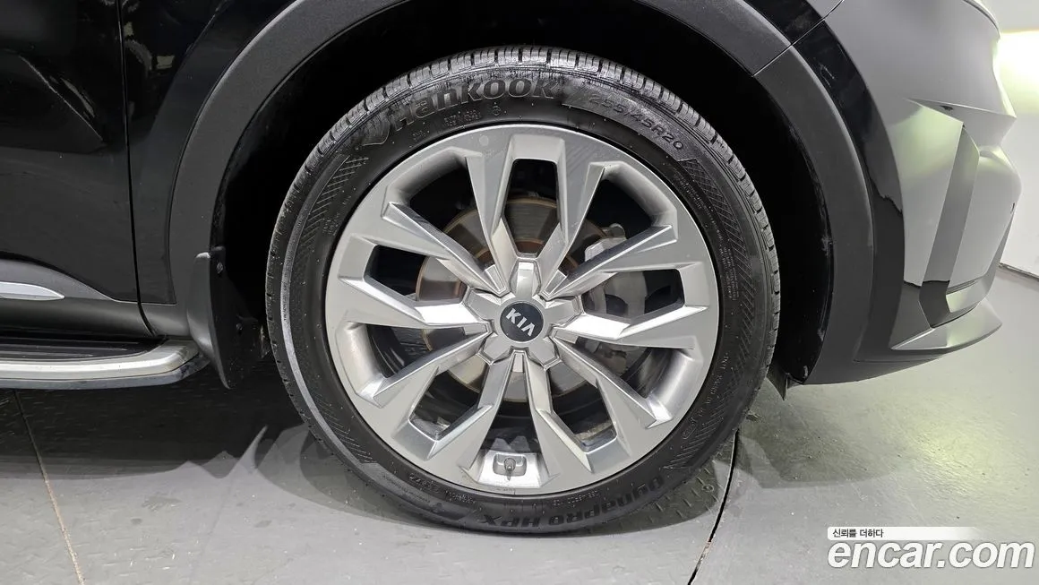 Kia Sorento — фото 5