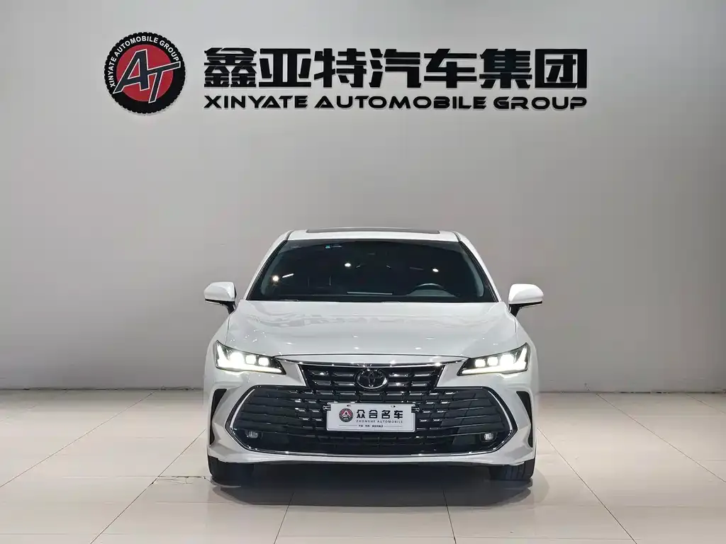 Toyota Avalon 2022 из CN, фото 2