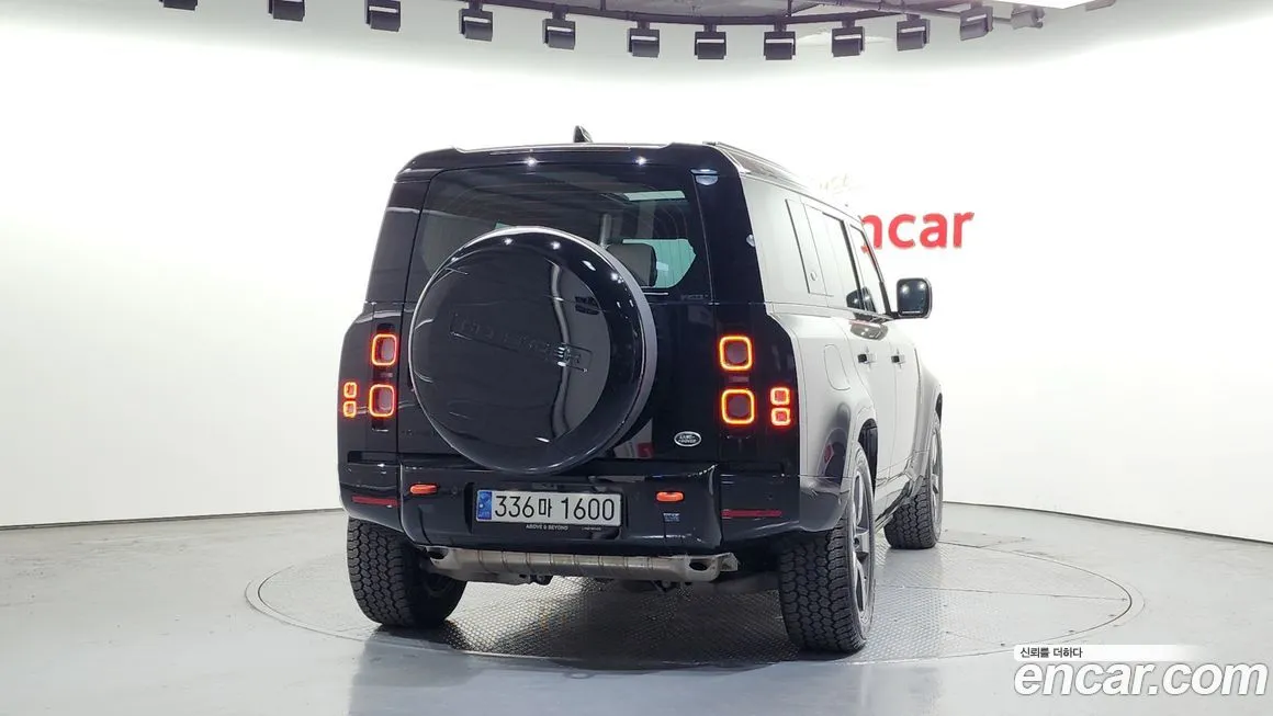 Land Rover Defender — фото 4