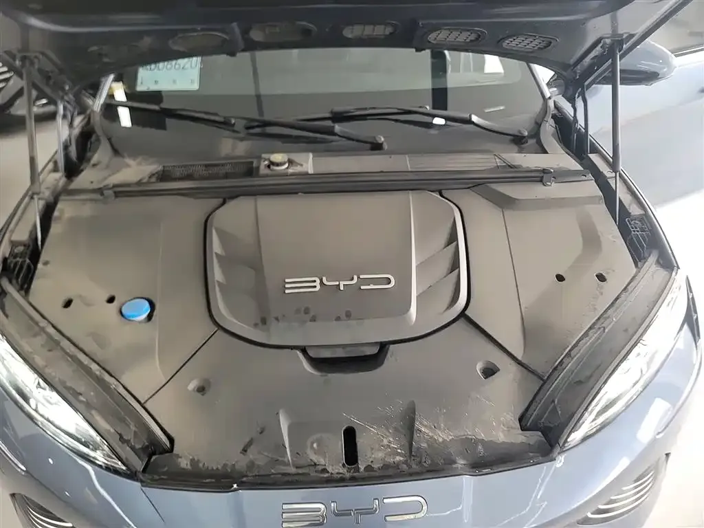 BYD Seal — фото 10