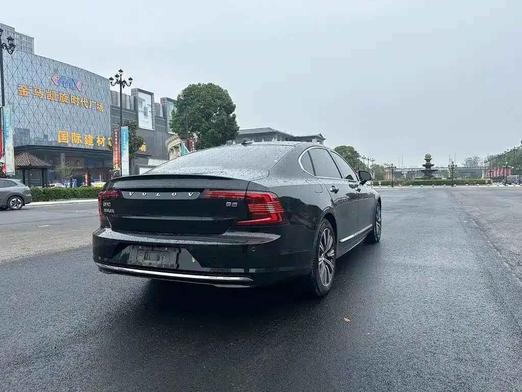 Volvo S90 — фото 3