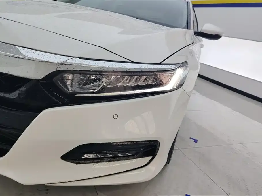 Honda Accord — фото 5