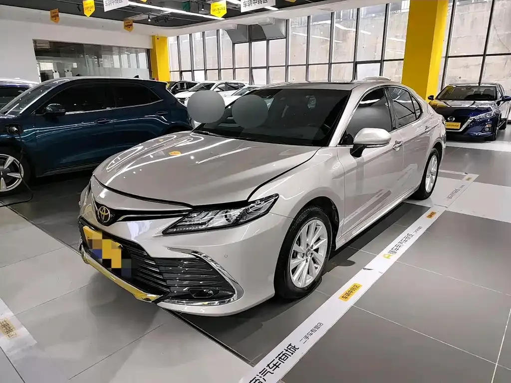 Toyota Camry 2024 из CN, фото 1