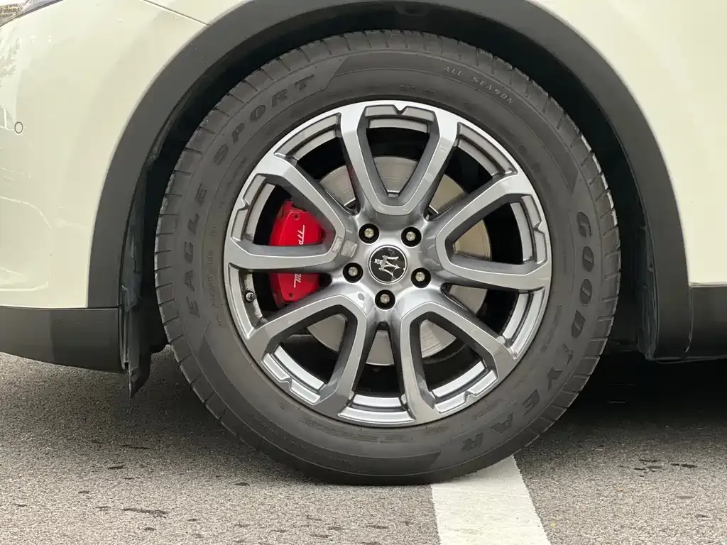 Maserati Levante 2021 из CN, фото 8