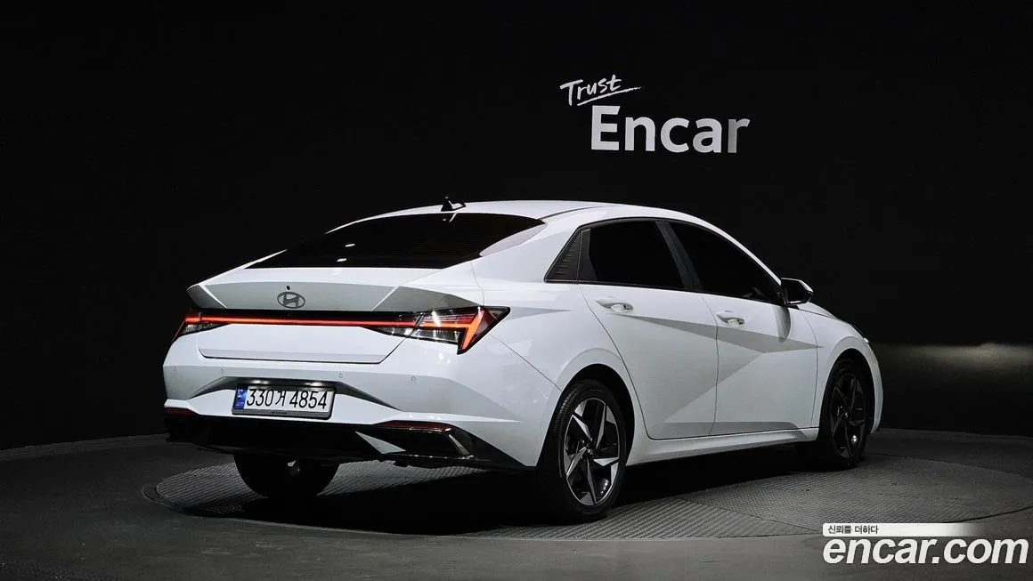 Hyundai AVANTE — фото 2