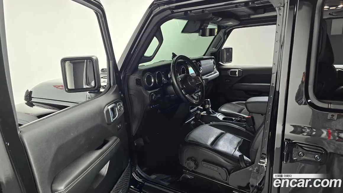 Jeep Wrangler 2021 из KR, фото 10
