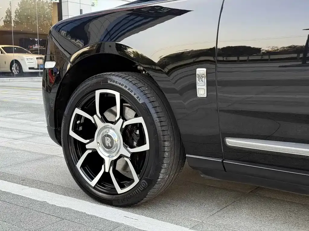 Rolls-Royce Cullinan 2023 из CN, фото 5