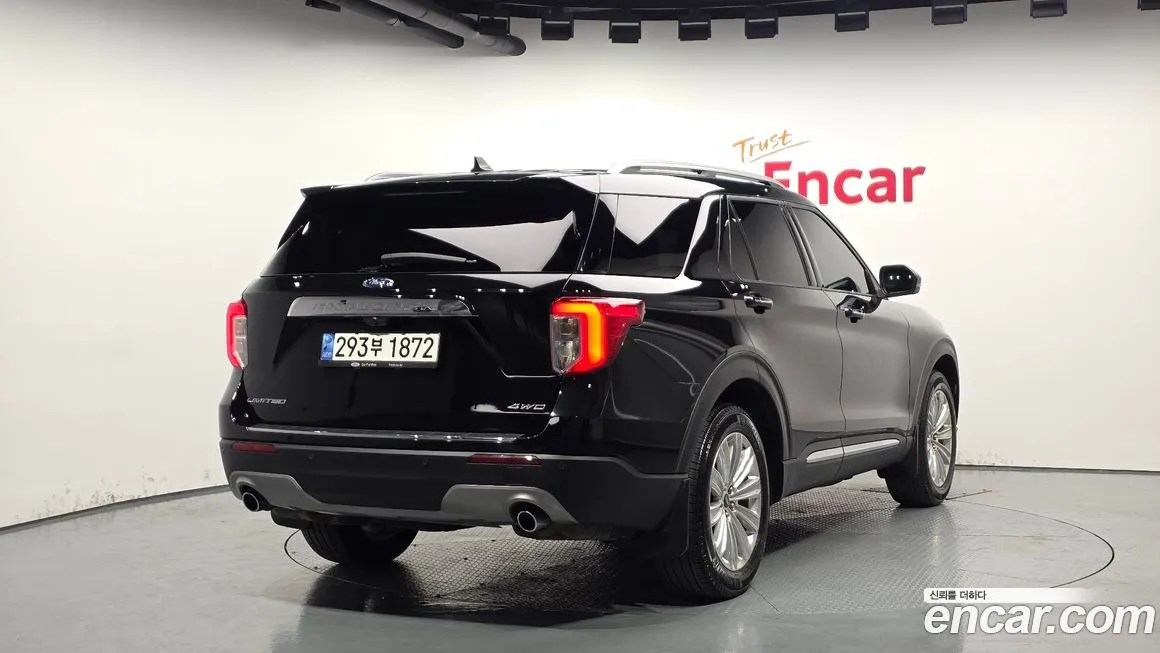 Ford Explorer 2022 из KR, фото 2