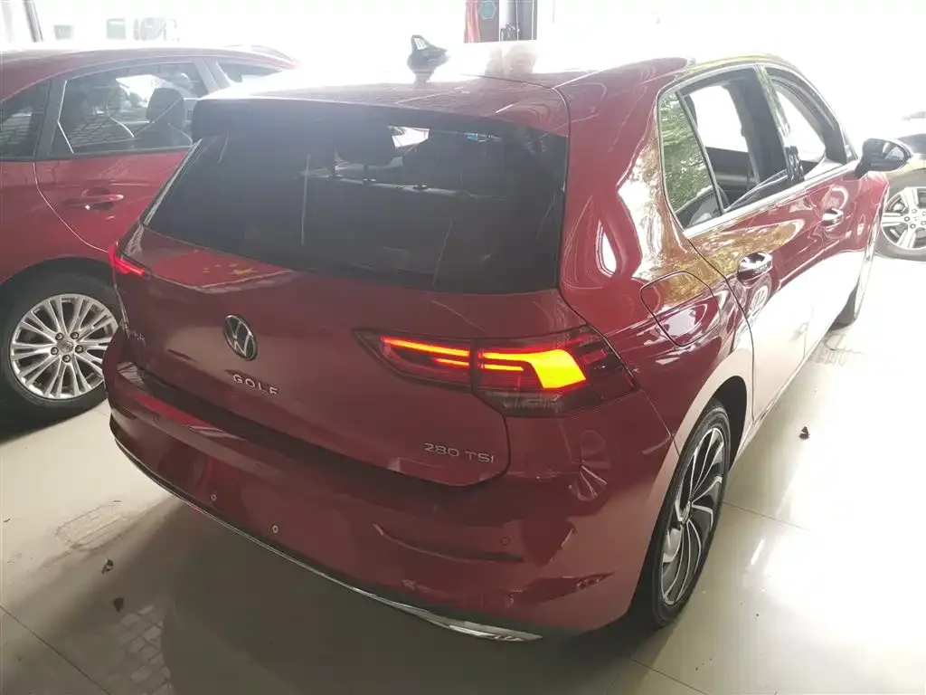 Volkswagen Golf 2021 из CN, фото 7