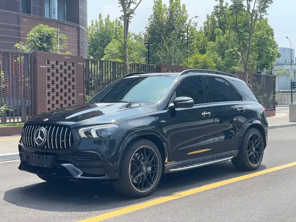 Mercedes-Benz GLE AMG — фото 1