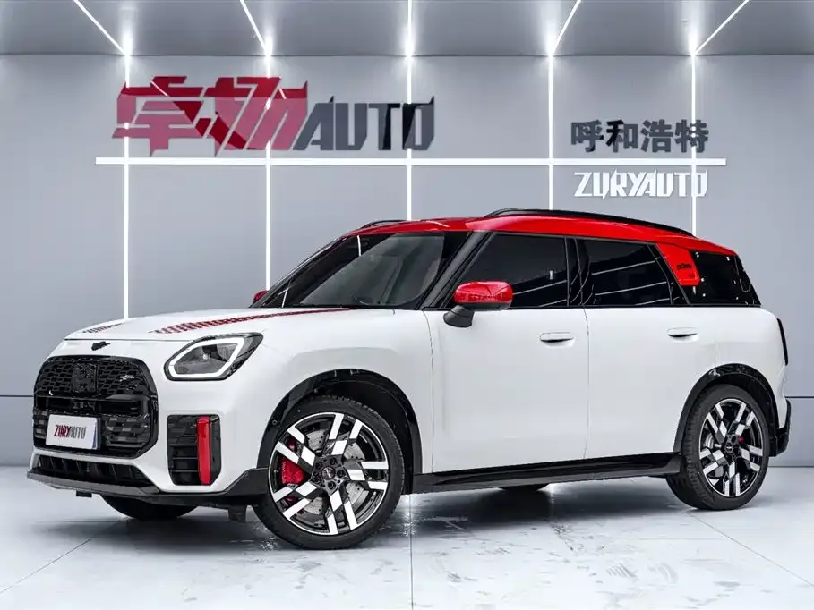 MINI Countryman JCW — фото 1