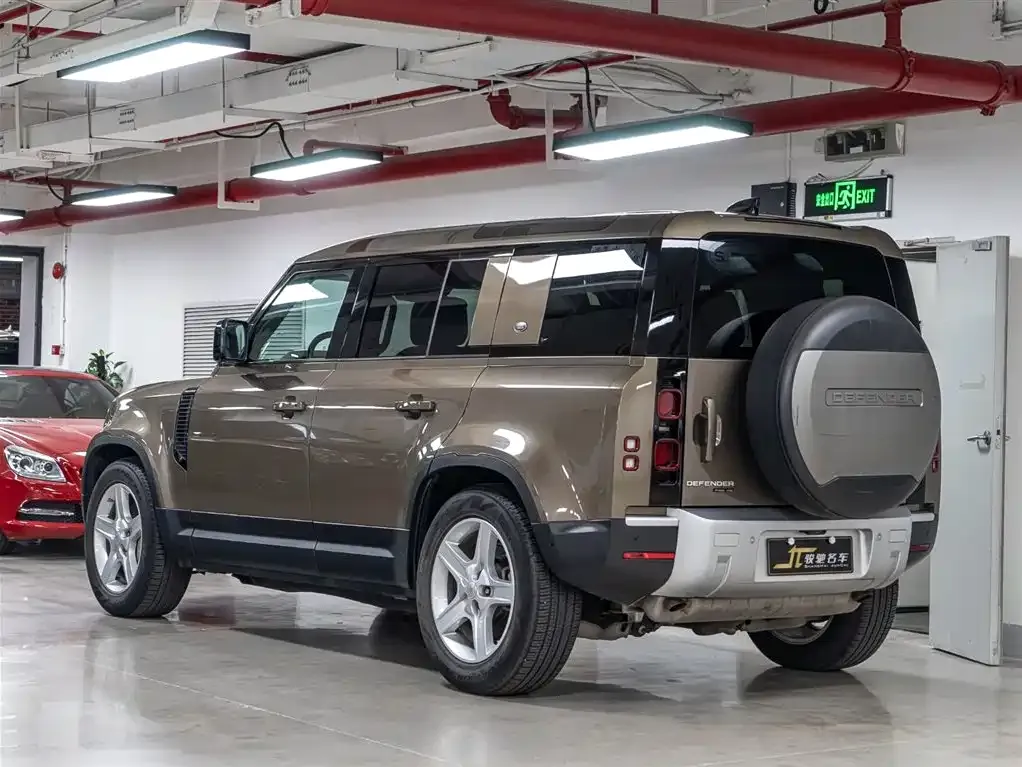 Land Rover Defender — фото 4