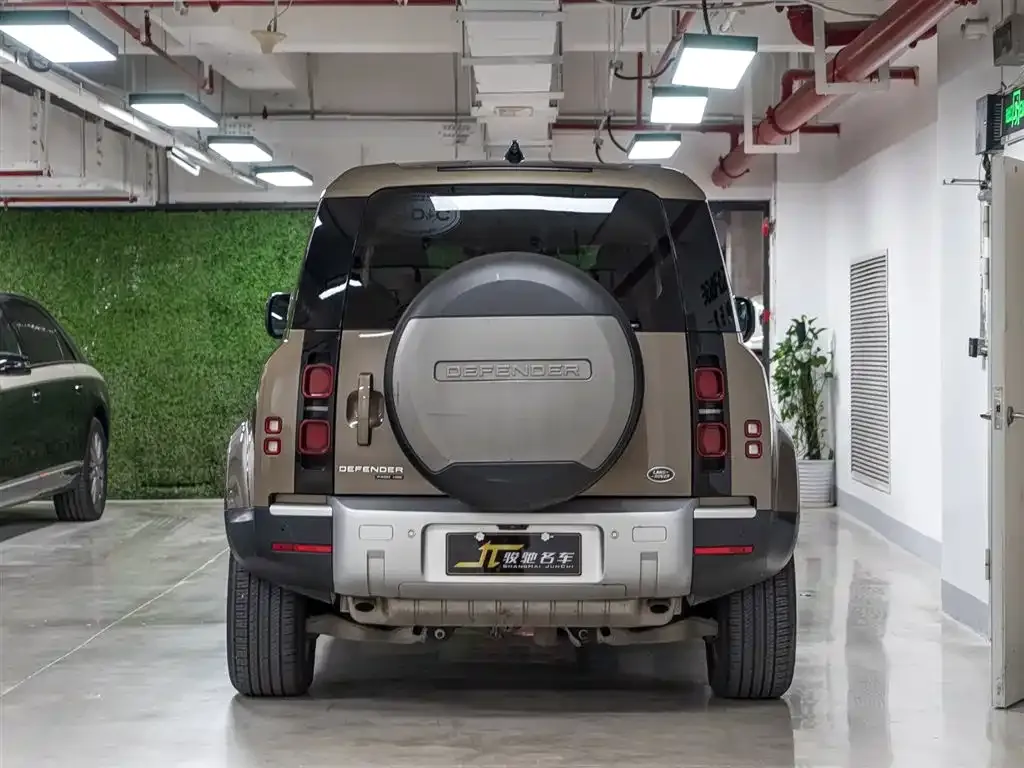 Land Rover Defender — фото 5