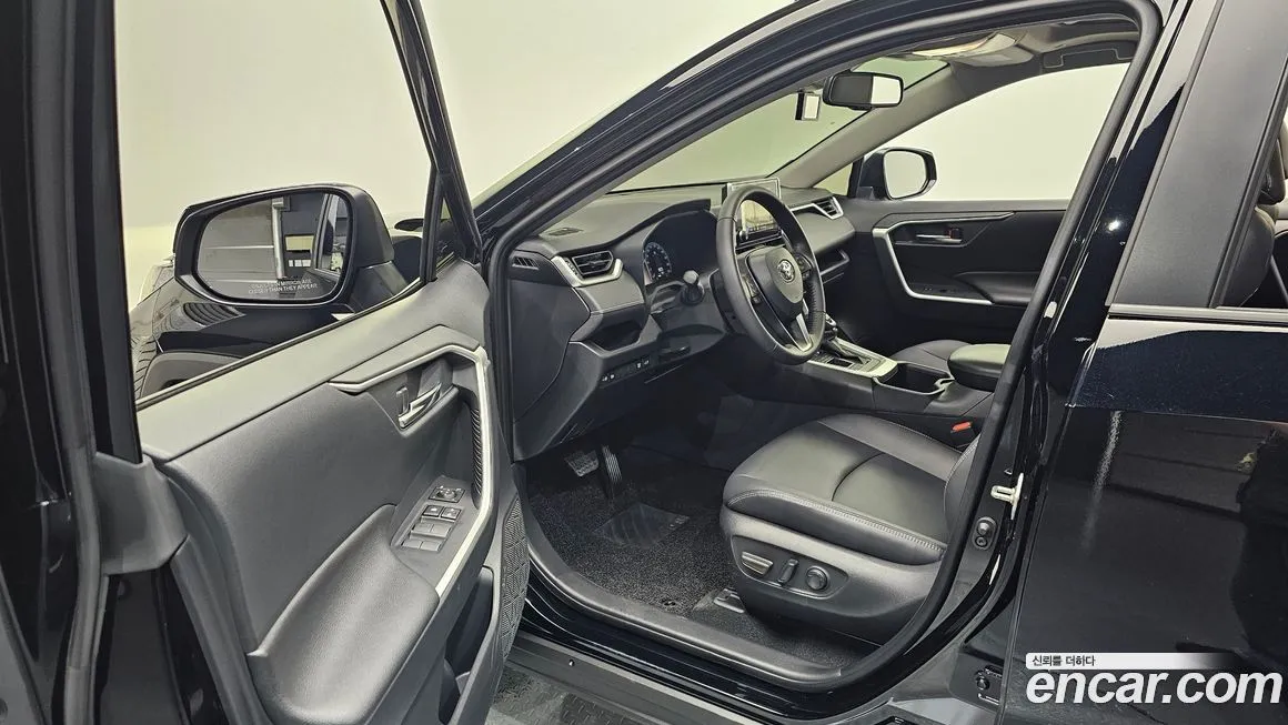 Toyota RAV4 2024 из KR, фото 10