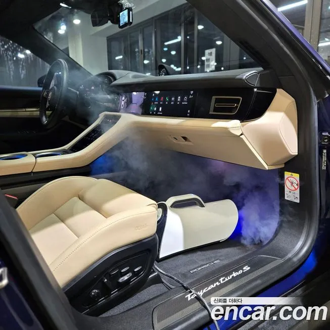 Porsche Taycan 2021 из KR, фото 2