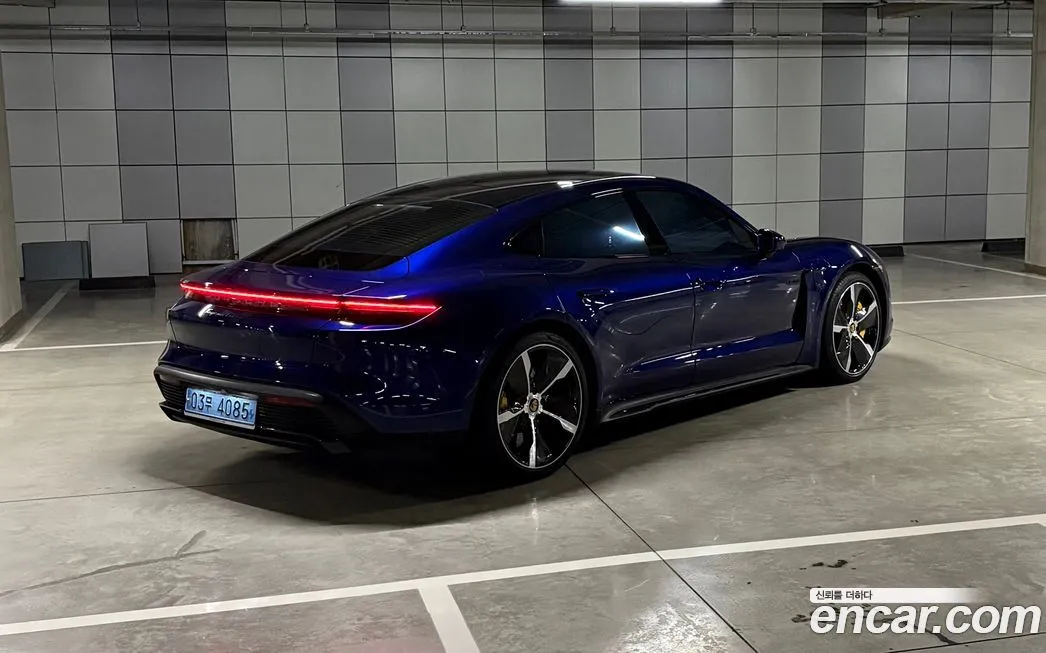 Porsche Taycan 2021 из KR, фото 8