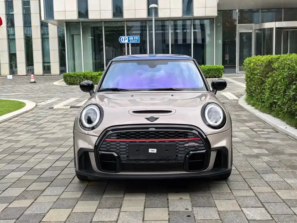MINI JCW (John Cooper Works) — фото 2