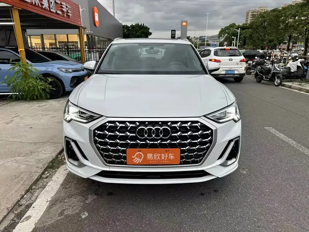 Audi Q3 2024 из CN, фото 2