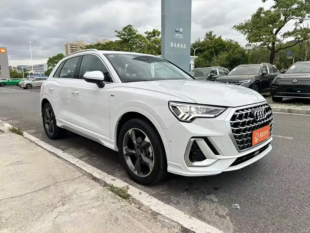 Audi Q3 2024 из CN, фото 3