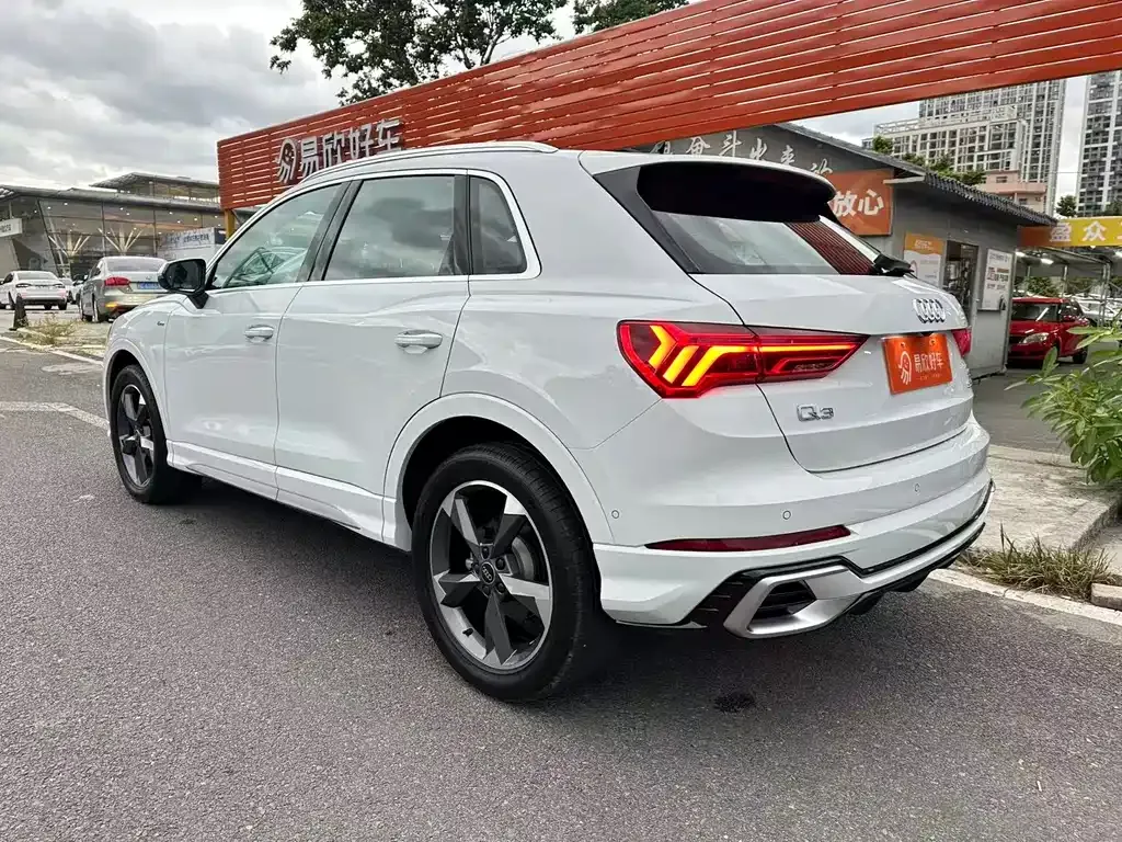 Audi Q3 2024 из CN, фото 9