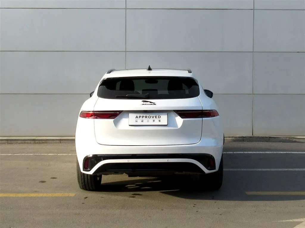 Jaguar F-PACE — фото 4