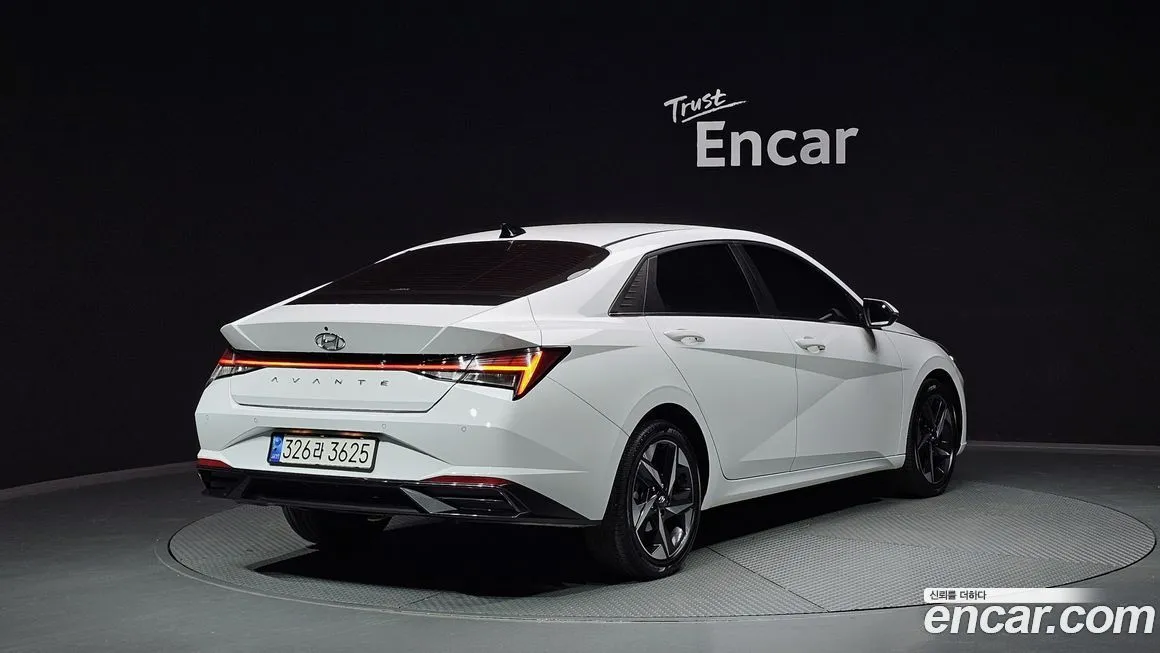 Hyundai AVANTE — фото 2
