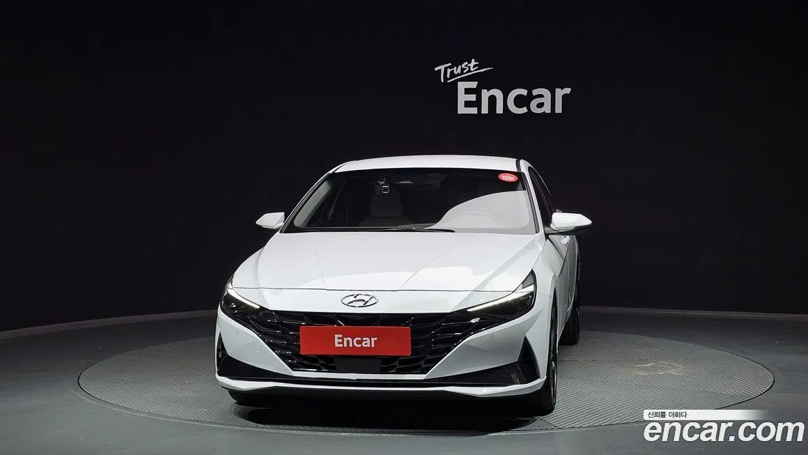 Hyundai AVANTE — фото 3