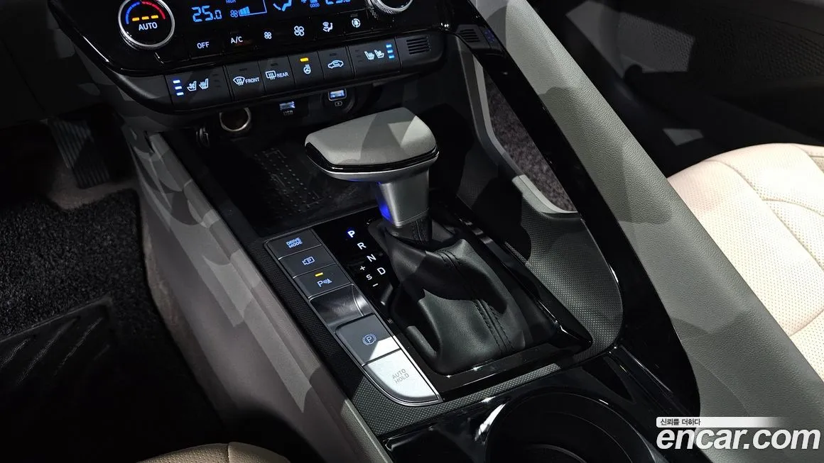 Hyundai AVANTE — фото 9
