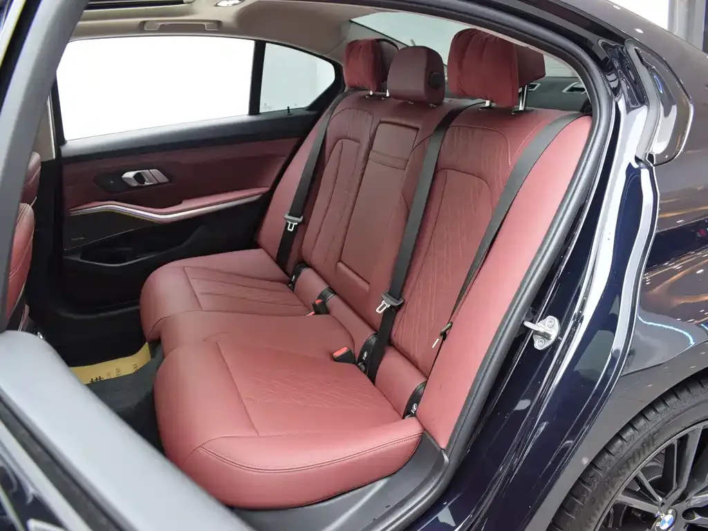 BMW 3 Series 2022 из CN, фото 8