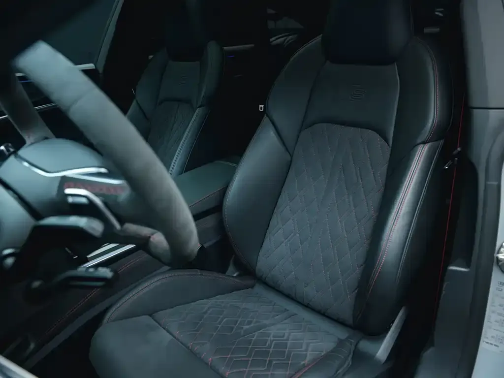 Audi S7 2024 из CN, фото 8