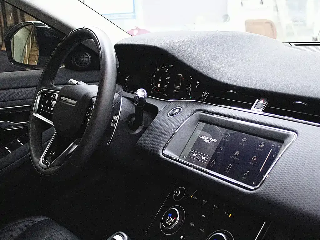Land Rover Evoque — фото 10