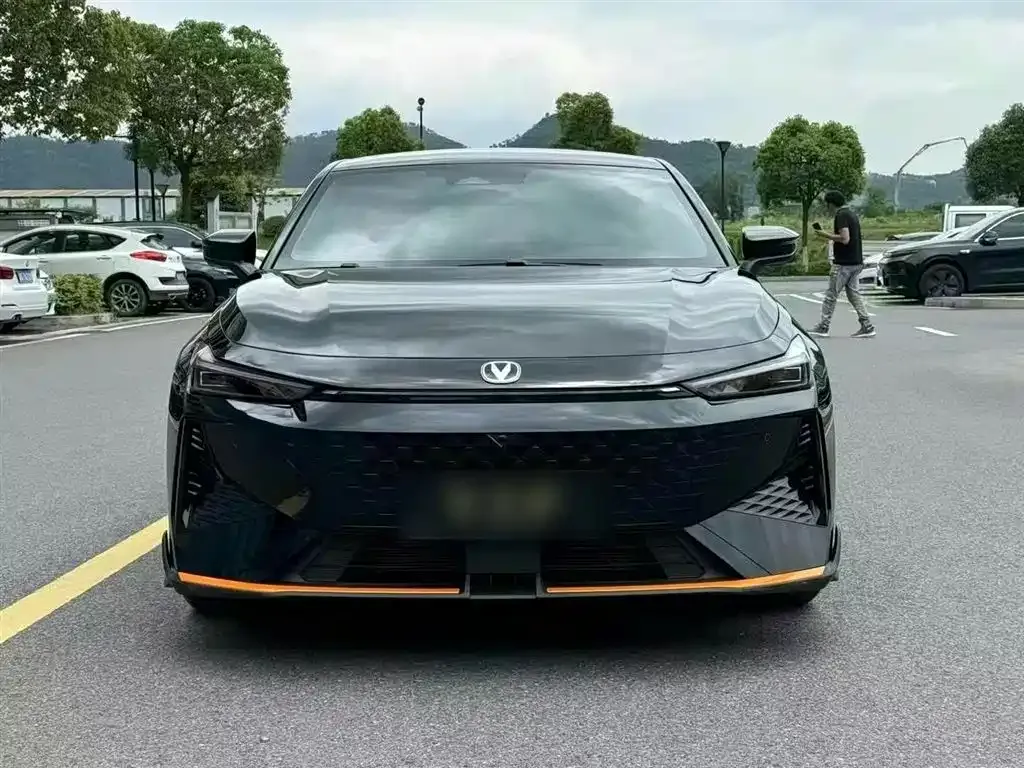 Changan UNI-V 2023 из CN, фото 3