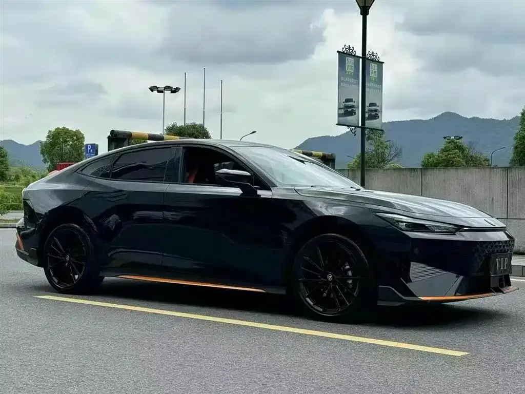 Changan UNI-V 2023 из CN, фото 4