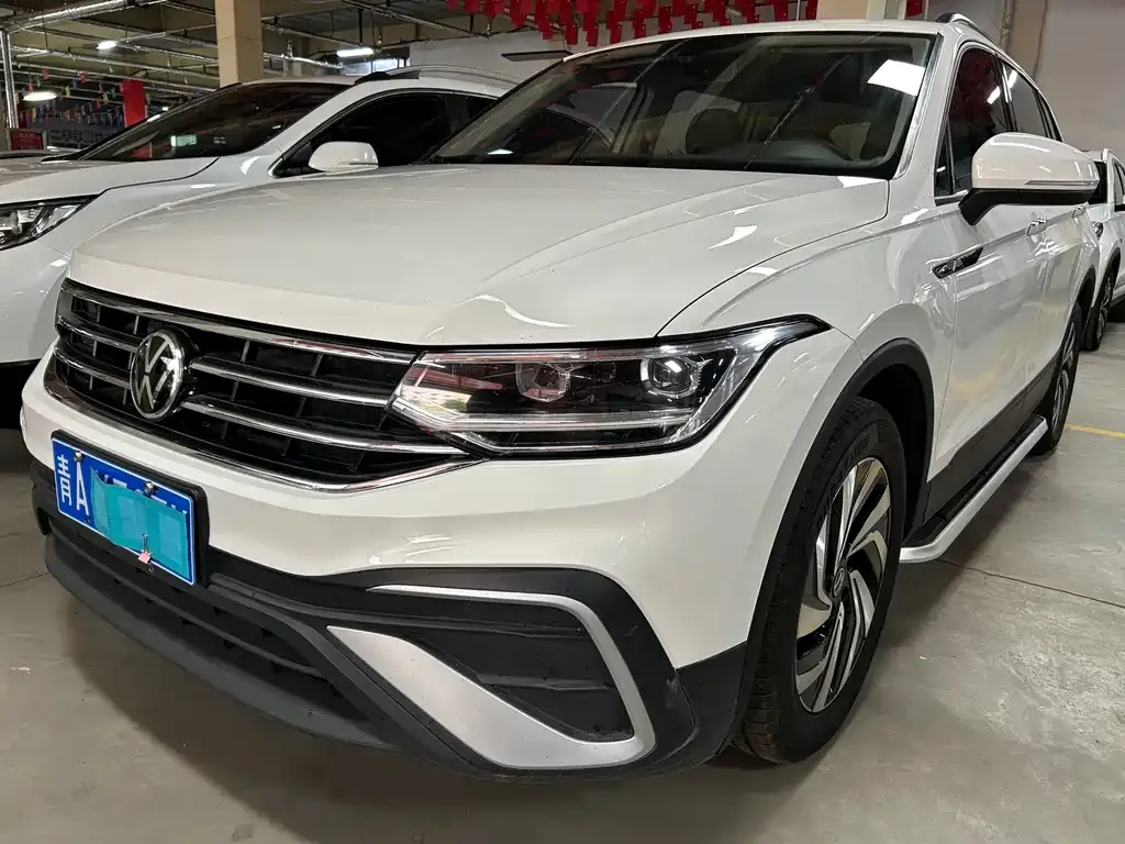 Volkswagen Tiguan L 2022 из CN, фото 1