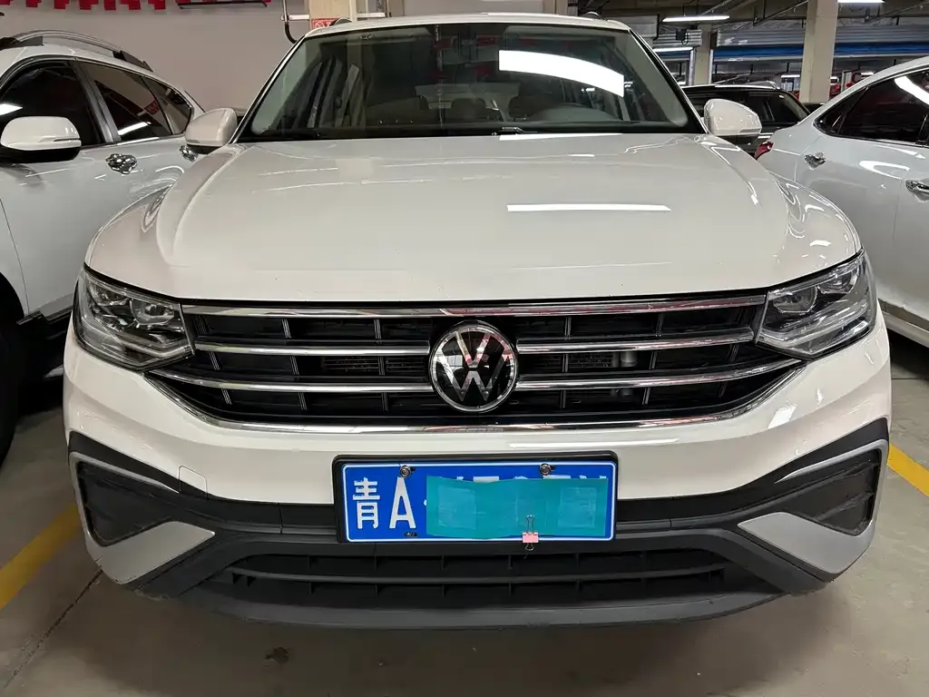 Volkswagen Tiguan L 2022 из CN, фото 2