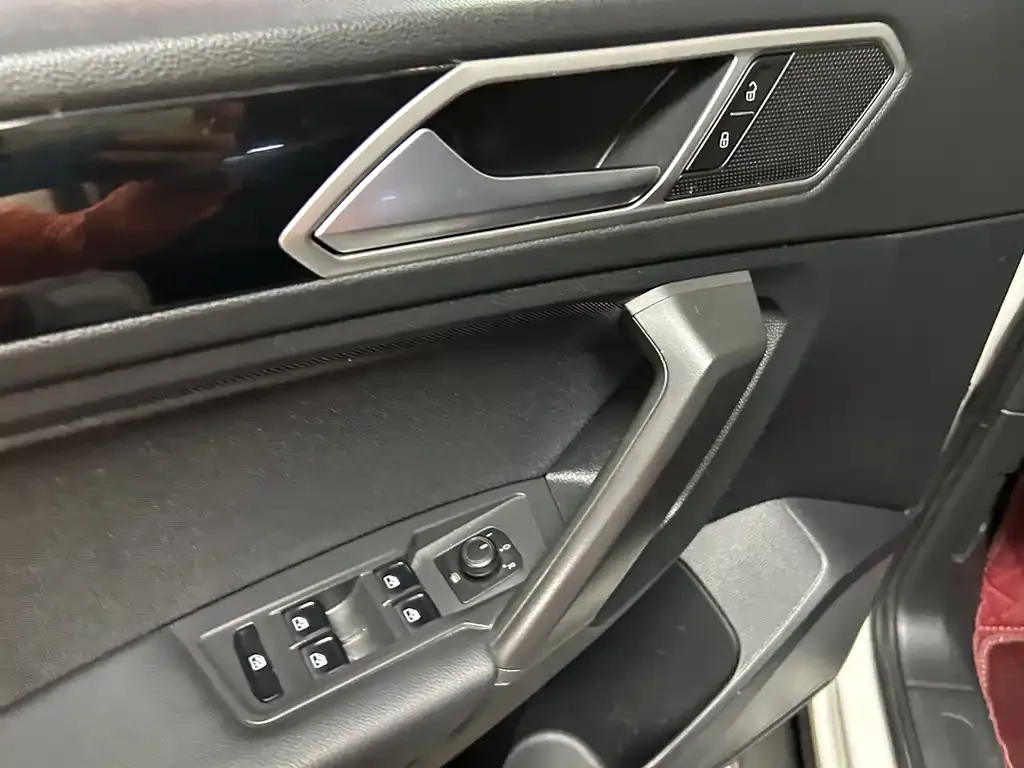 Volkswagen Tiguan L 2022 из CN, фото 9