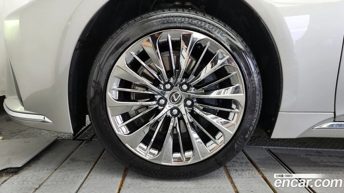 Lexus LS 2023 из KR, фото 5