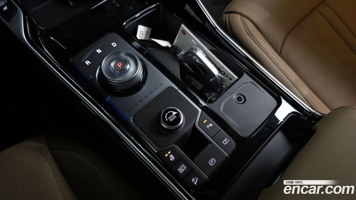 Kia Sorento — фото 9