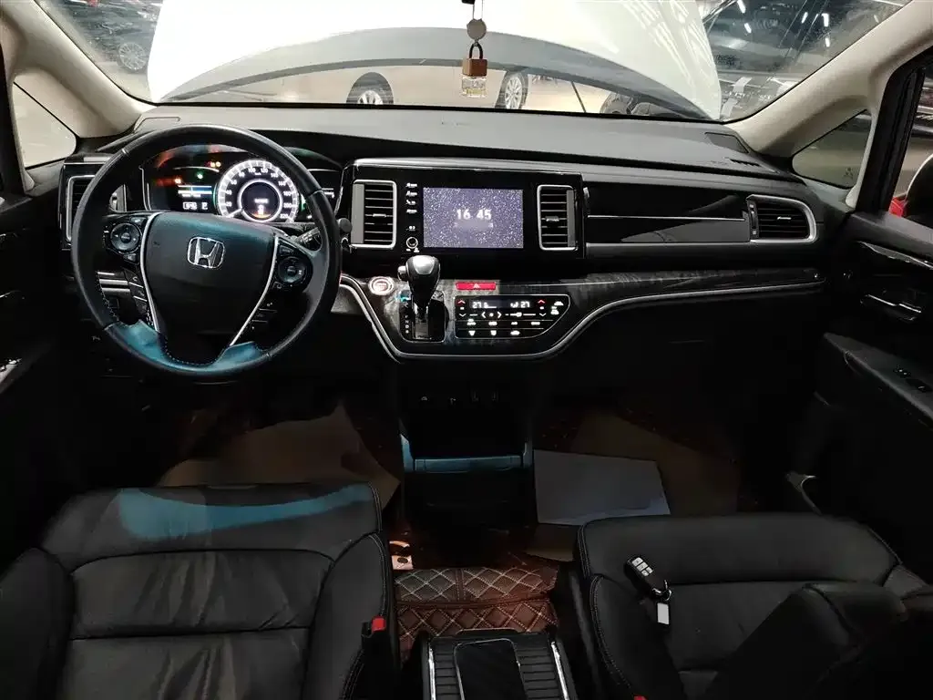 Honda Elysion 2021 из CN, фото 10
