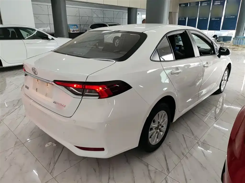 Toyota Corolla 2024 из CN, фото 7