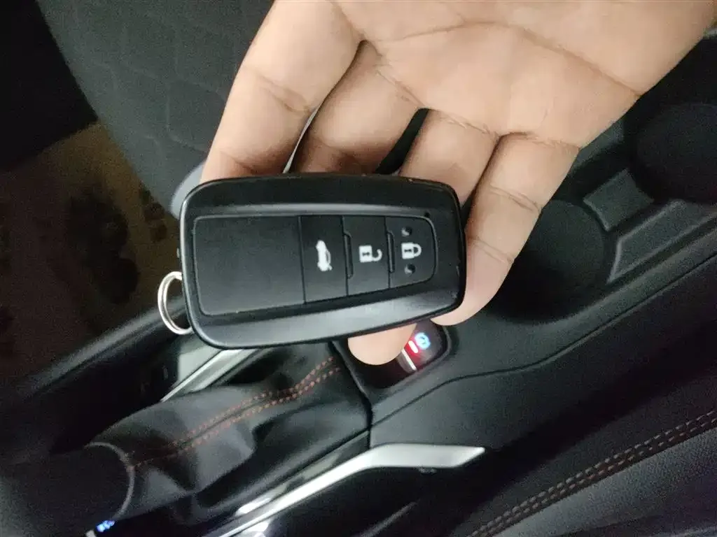Toyota Corolla 2024 из CN, фото 9