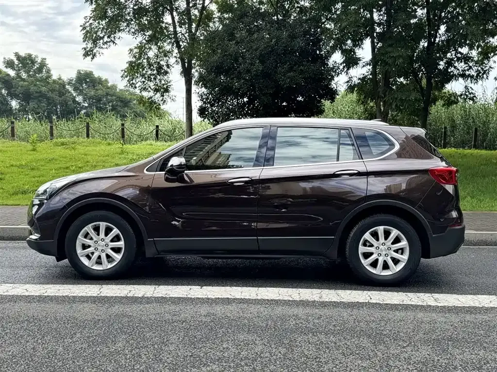 Buick Envision Plus — фото 5