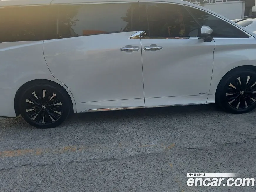 Toyota Alphard 2024 из KR, фото 3