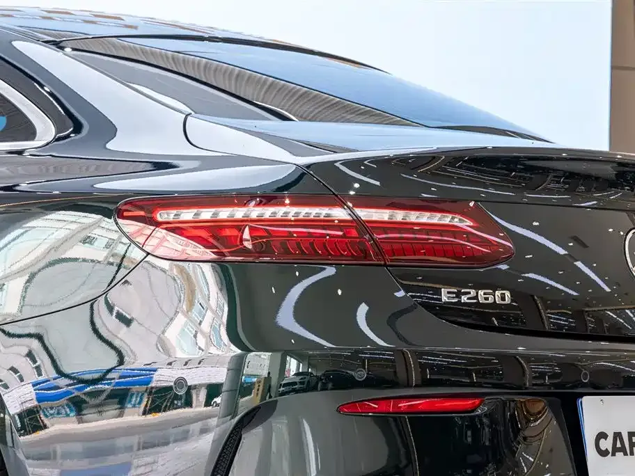 Mercedes-Benz E-Class (Import) — фото 7