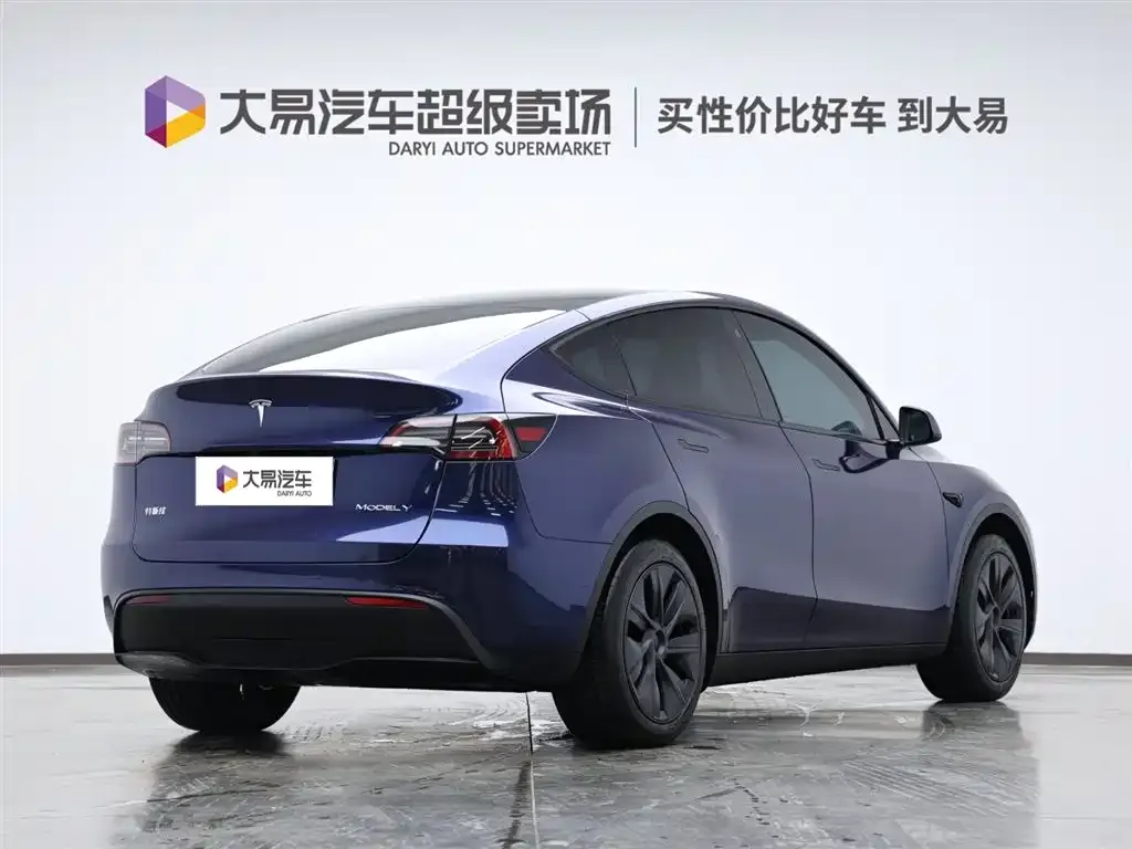Tesla Model Y 2024 из CN, фото 3