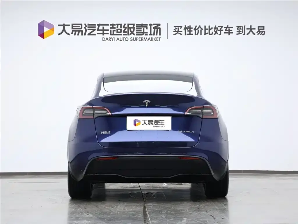 Tesla Model Y 2024 из CN, фото 4